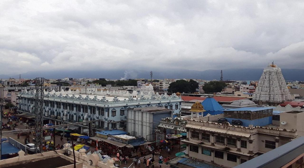 Surya Grand Tiruchanoor Tirupati Exterior photo